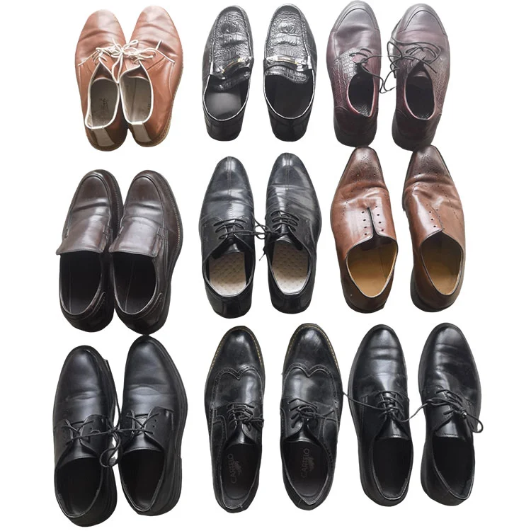 Chaussures en cuir pour hommes d'occasion